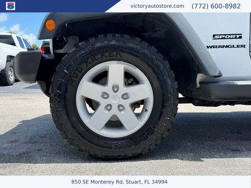 Used 2017 Jeep Wrangler Sport w/ Quick Order Package 24S AWD/4WD image 10