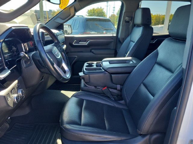 Used 2025 GMC Sierra 1500 SLT AWD/4WD image 18