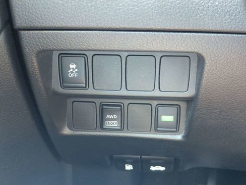 Used 2019 Nissan Rogue Sport S w/ Appearance Package AWD/4WD image 24