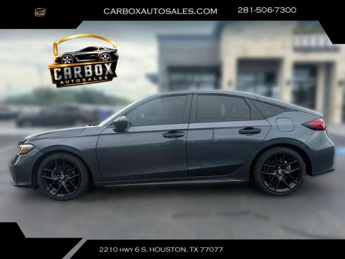 Used 2025 Honda Civic Sport image 2