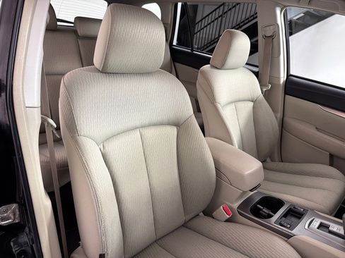 Used 2010 Subaru Outback 2.5i Premium image 22