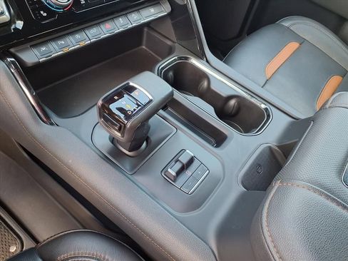 Used 2022 GMC Sierra 1500 AT4 w/ AT4 Premium Package image 25