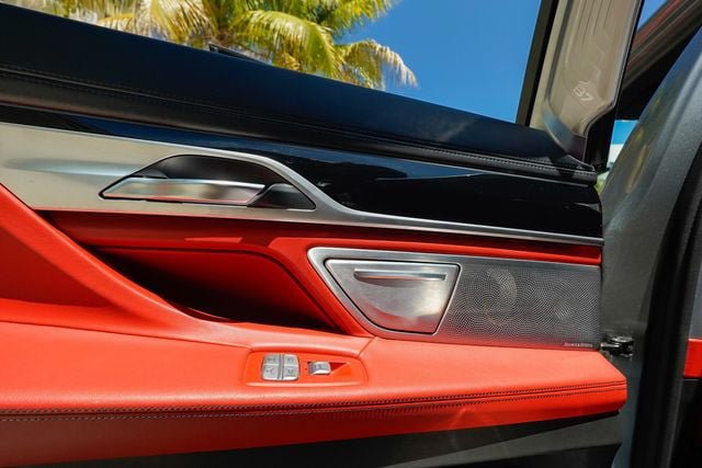 Used 2017 BMW ALPINA B7 xDrive AWD/4WD image 77