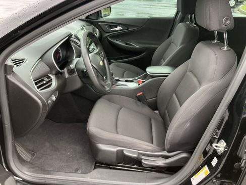 Used 2022 Chevrolet Malibu LS FWD image 12
