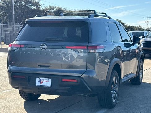 New 2026 Nissan Pathfinder SV image 9