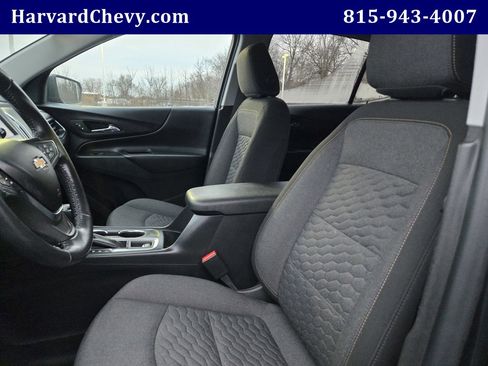 Used 2021 Chevrolet Equinox LT image 24