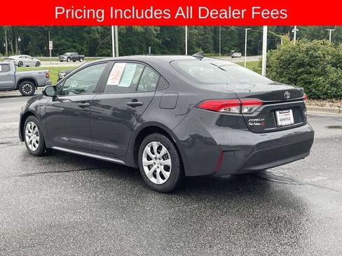 Used 2024 Toyota Corolla LE FWD image 3