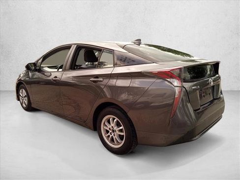 Used 2016 Toyota Prius Two FWD image 7