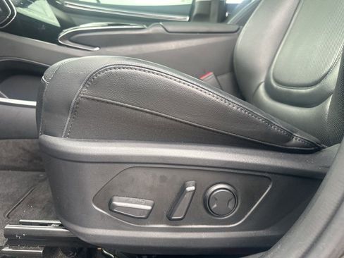 Used 2024 Hyundai Tucson Limited image 33