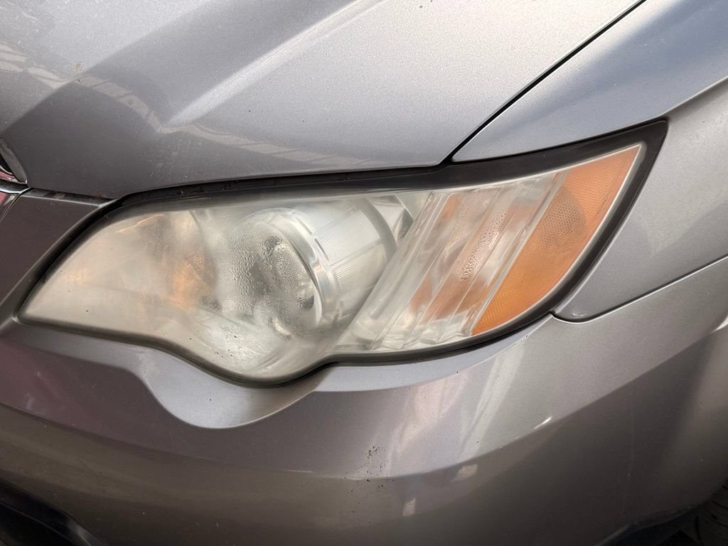 Used 2009 Subaru Outback 2.5i Limited AWD/4WD image 10