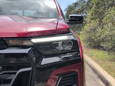 New 2026 Chevrolet Colorado Z71 w/ Midnight Edition AWD/4WD image 12