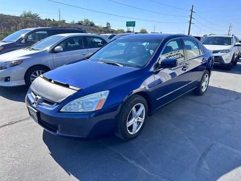 Used 2004 Honda Accord EX image 2