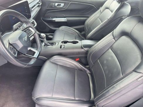Used 2025 Ford Mustang GT Premium RWD image 22