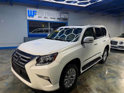 Used 2017 Lexus GX 460 image 5