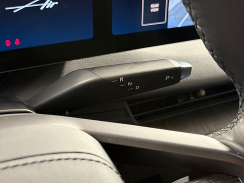 Used 2025 Lucid Air Touring AWD/4WD image 19