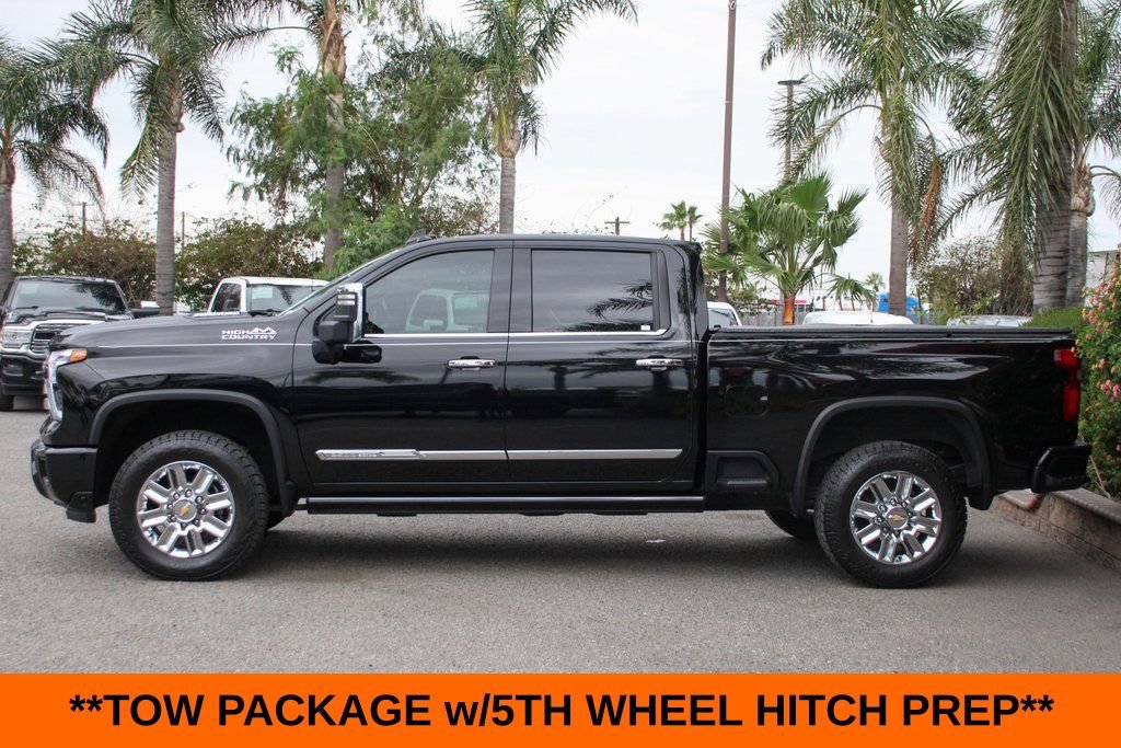 Used 2024 Chevrolet Silverado 2500 High Country AWD/4WD image 5