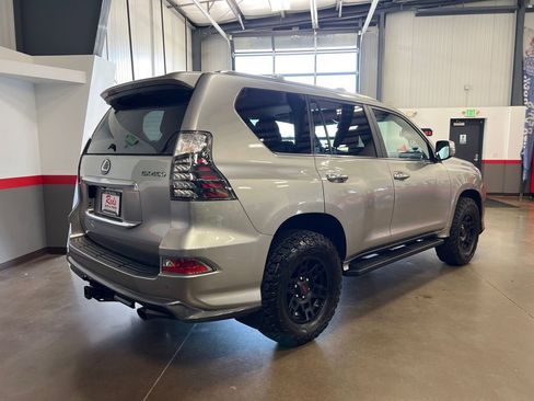 Used 2023 Lexus GX 460 Premium image 70