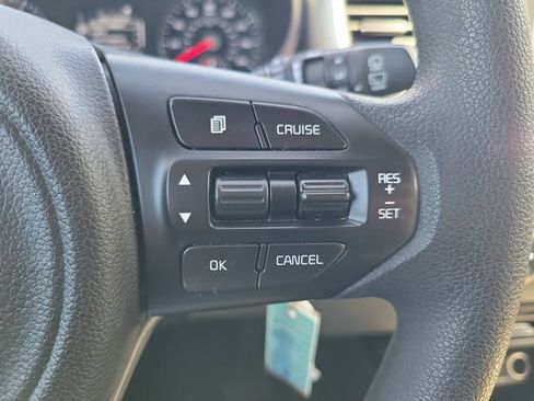 Used 2018 Kia Sorento FWD V6 image 24
