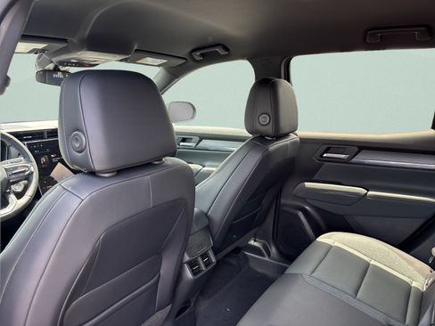New 2026 GMC Terrain AT4 AWD/4WD image 18