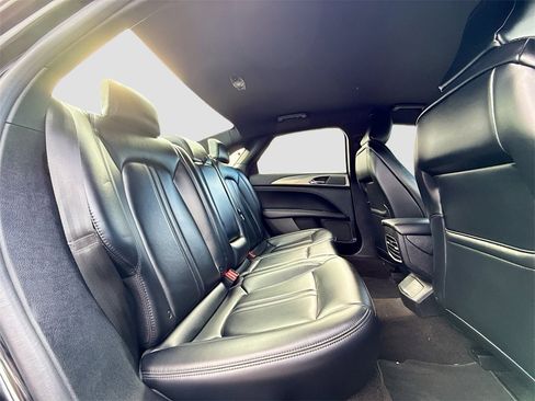 Used 2020 Lincoln MKZ Standard image 28