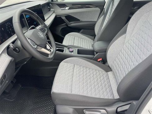 New 2025 Volkswagen Tiguan S image 20