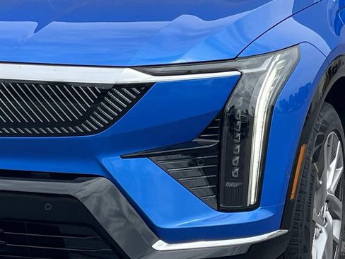 New 2026 Cadillac Optiq Luxury 1 RWD image 9