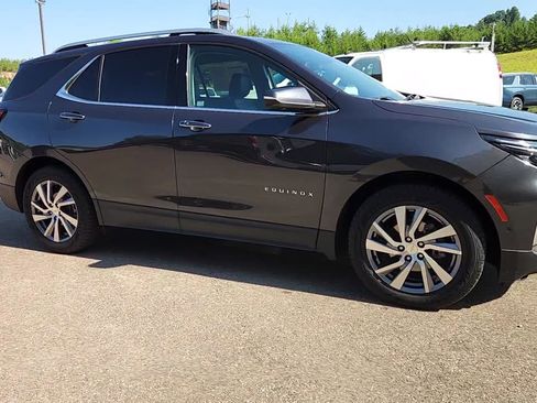 Used 2022 Chevrolet Equinox Premier image 10
