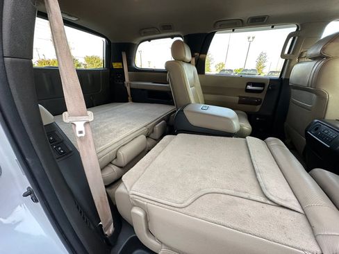 Used 2008 Toyota Sequoia Platinum RWD image 20
