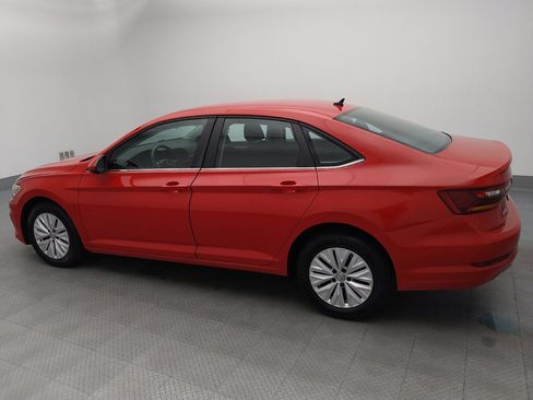 Used 2019 Volkswagen Jetta SE FWD image 3