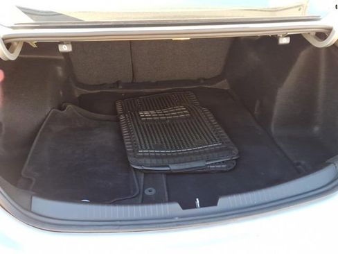 Used 2018 Chevrolet Malibu LS FWD image 28
