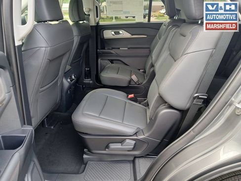 New 2026 Ford Explorer Active w/ Active Comfort Package AWD/4WD image 25