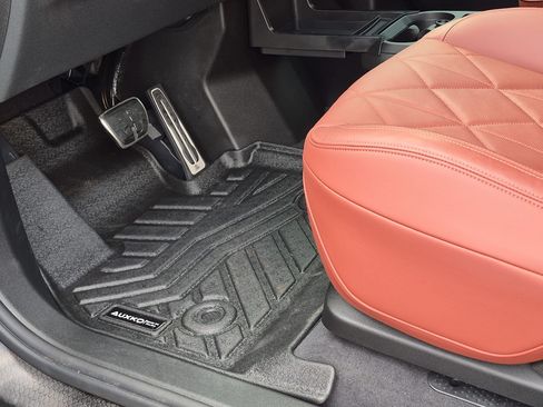Used 2026 BMW iX M70 AWD/4WD image 17