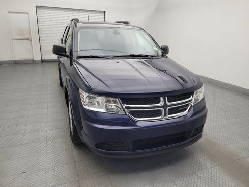 Used 2020 Dodge Journey SE w/ SE Popular Equipment Group FWD image 14