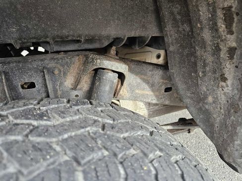 Used 2017 Toyota Tacoma SR5 image 8