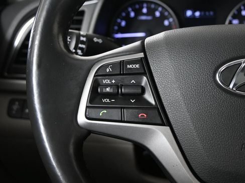 Used 2018 Hyundai Elantra Value Edition FWD image 36