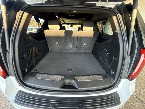 Certified 2022 GMC Yukon XL Denali w/ Denali Premium Package image 26
