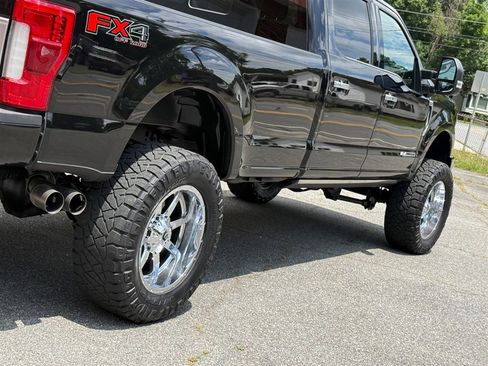 Used 2019 Ford F350 Limited w/ FX4 Off-Road Package AWD/4WD image 35