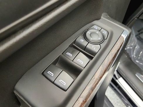 Used 2019 GMC Sierra 1500 Denali w/ Denali Ultimate Package AWD/4WD image 24