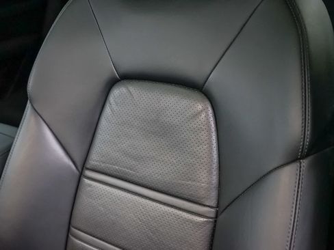 Certified 2023 Porsche Cayenne AWD/4WD image 30