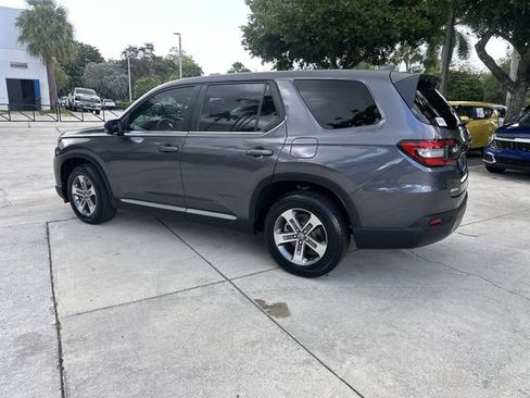 Used 2025 Honda Pilot EX-L image 33