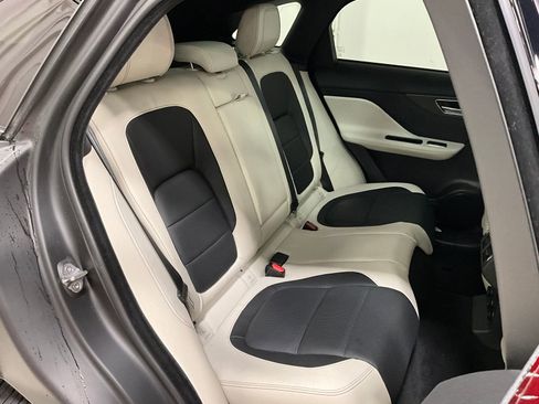 Used 2020 Jaguar F-PACE S image 22