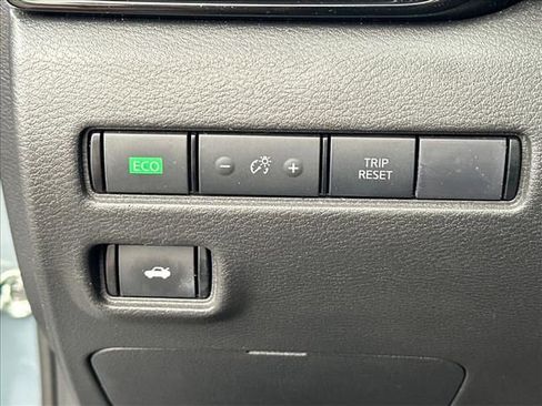 Used 2024 Nissan Sentra SV w/ All-Weather Package FWD image 20