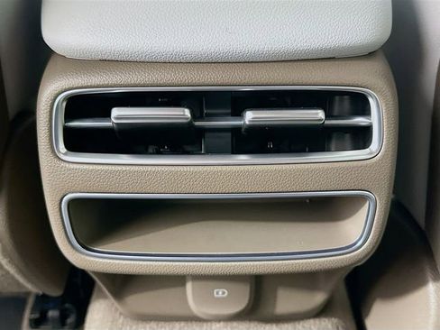 New 2026 Genesis GV70 2.5T Advanced image 18