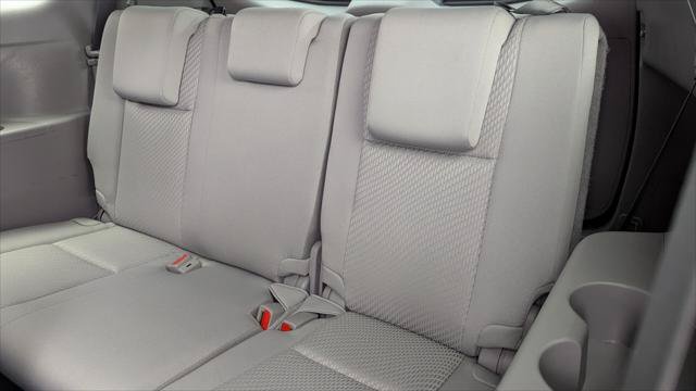 Used 2018 Toyota Highlander LE FWD image 18