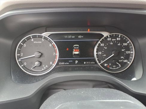 Certified 2025 Nissan Rogue SV image 28