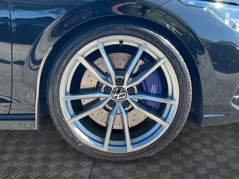 Used 2024 Volkswagen Golf R AWD/4WD image 23