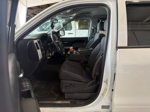 Used 2017 Chevrolet Silverado 1500 LT w/ All Star Edition AWD/4WD image 6