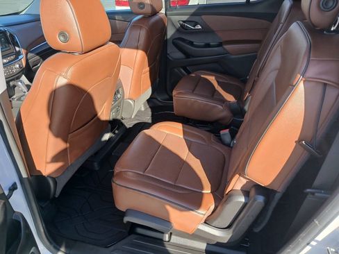 Used 2018 Chevrolet Traverse High Country w/ LPO, Floor Liner Package AWD/4WD image 11