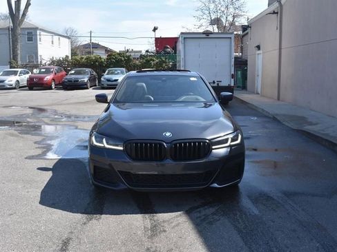 Used 2023 BMW 530e RWD image 2