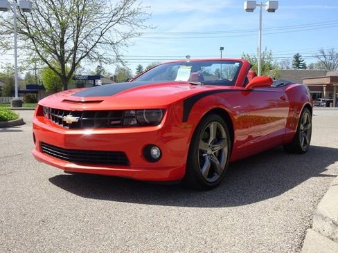 Used 2011 Chevrolet Camaro SS w/ RS Package RWD image 4